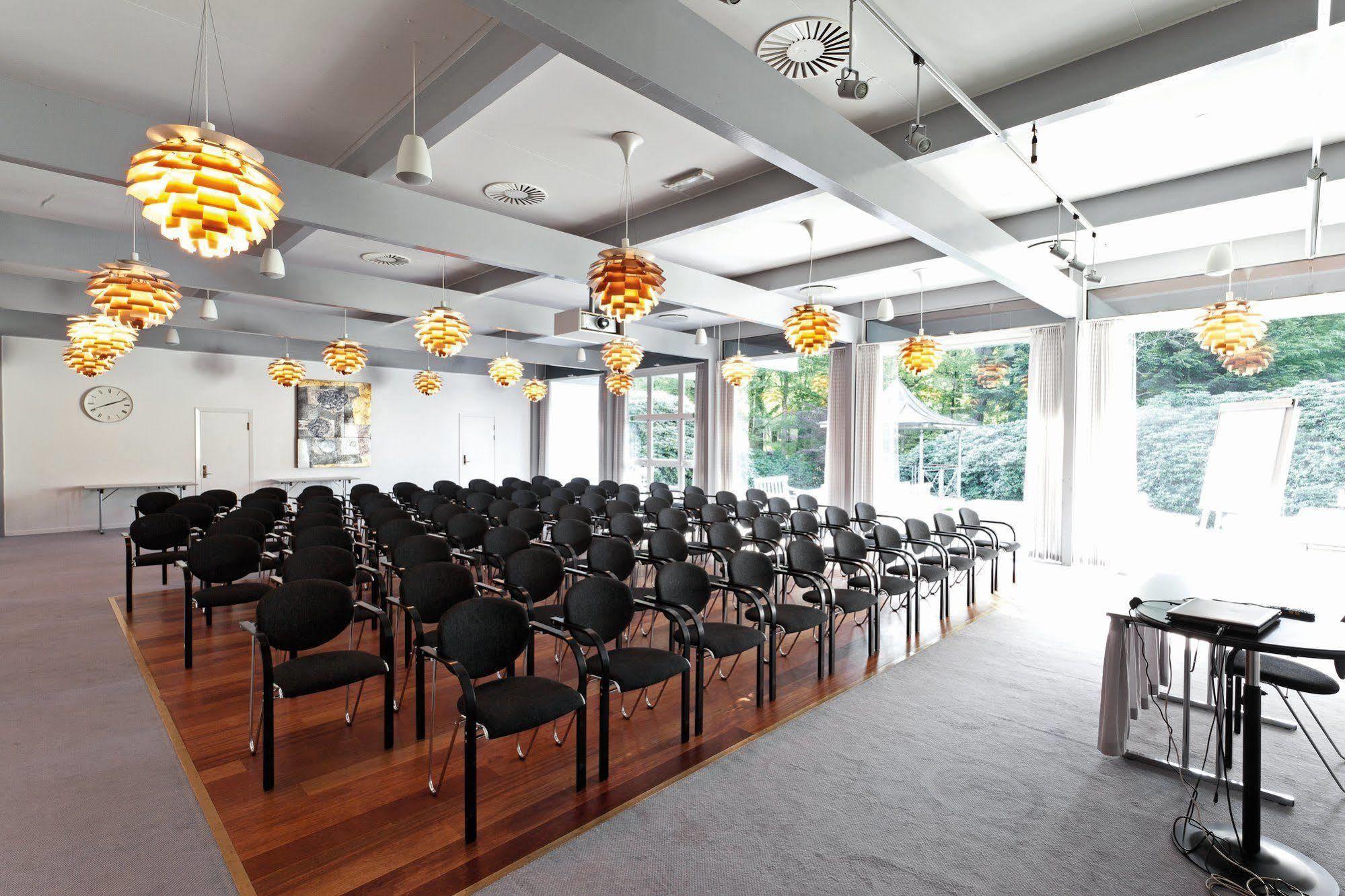 Skarrildhus Sinatur Hotel & Konference Extérieur photo